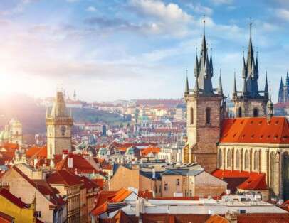 EBIKE TOUR PRAGUE - VISIT OLD TOWN SQUARE